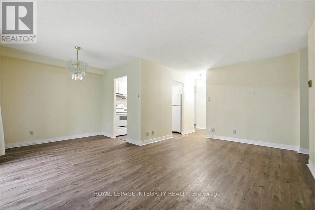 109 - 158A MCARTHUR AVENUE