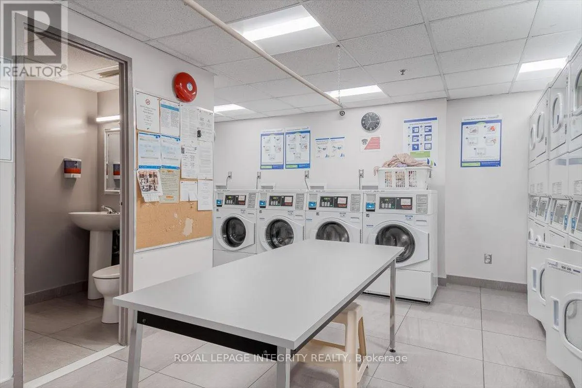 109 - 158A MCARTHUR AVENUE