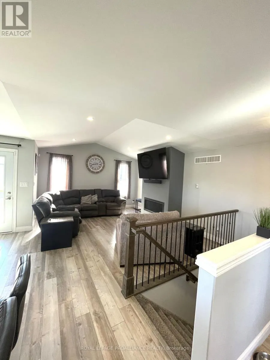 14 LEHTINEN CRESCENT