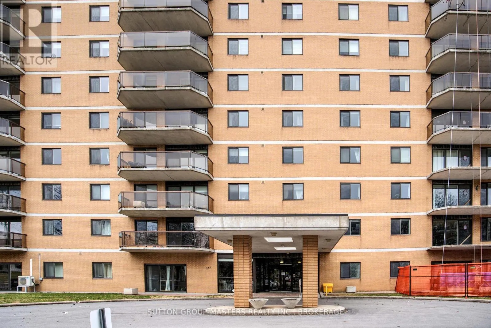 1004 - 257 BATH ROAD, #1004