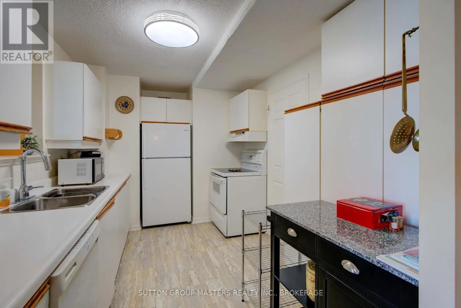 1004 - 257 BATH ROAD, #1004