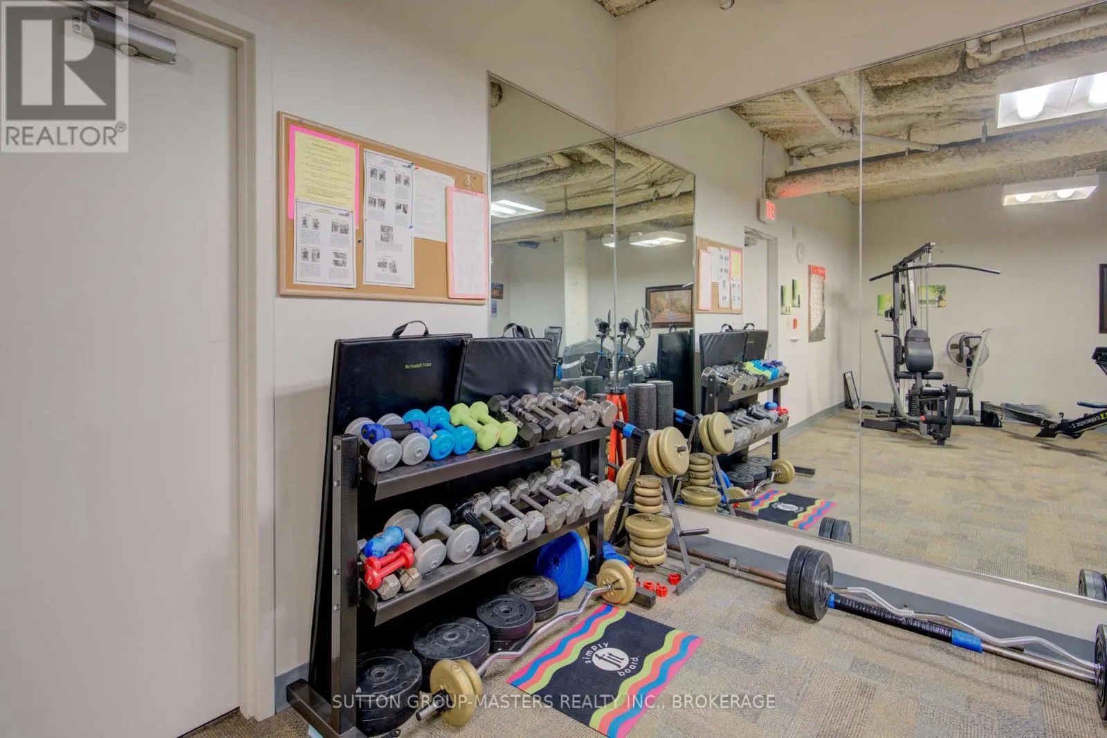 1004 - 257 BATH ROAD, #1004