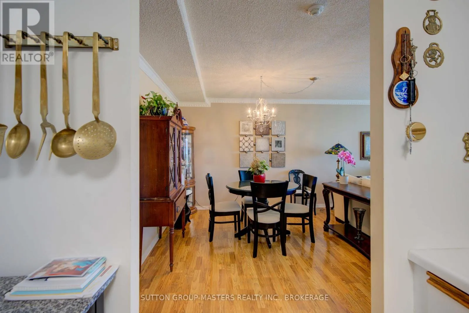 1004 - 257 BATH ROAD, #1004