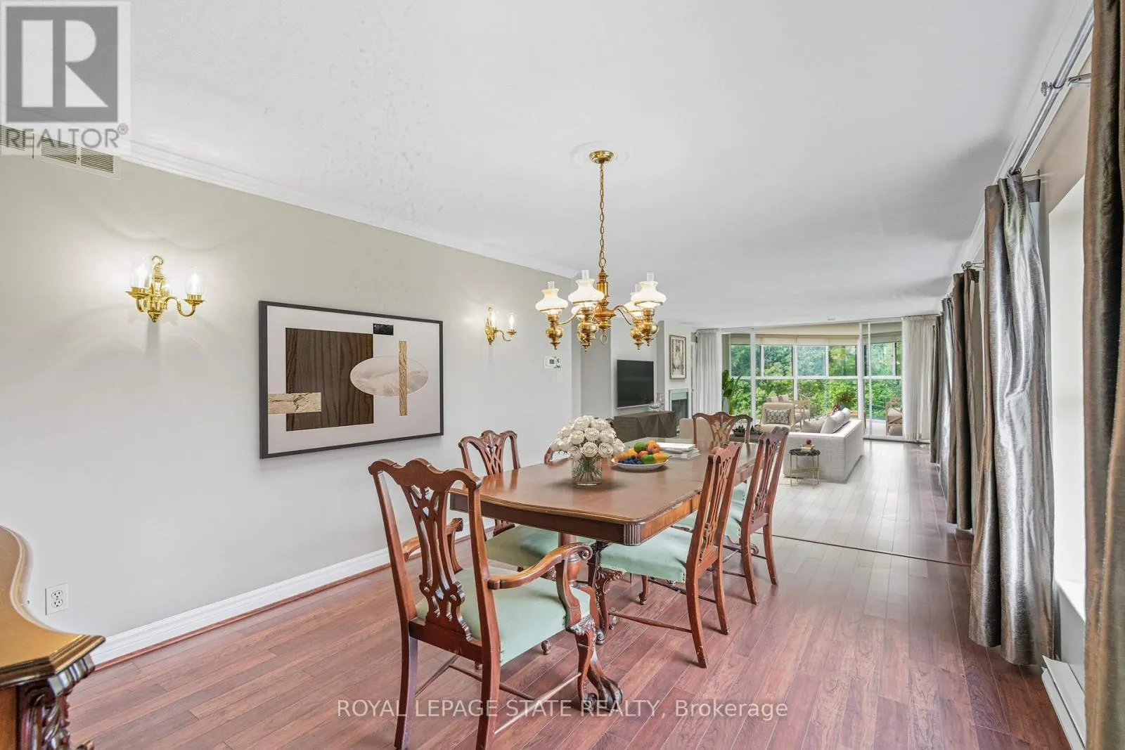 702 - 20 BERKLEY STREET