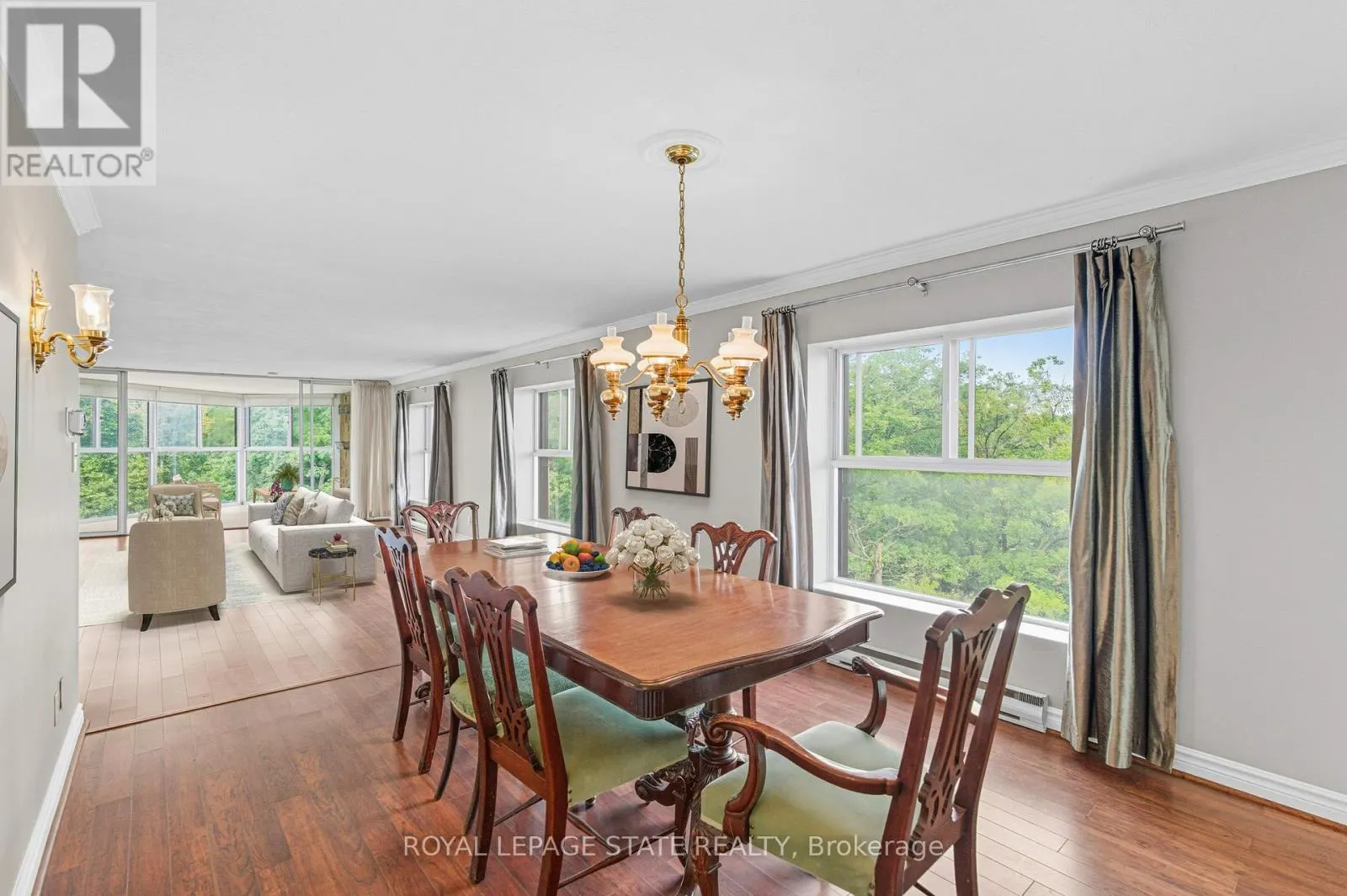 702 - 20 BERKLEY STREET