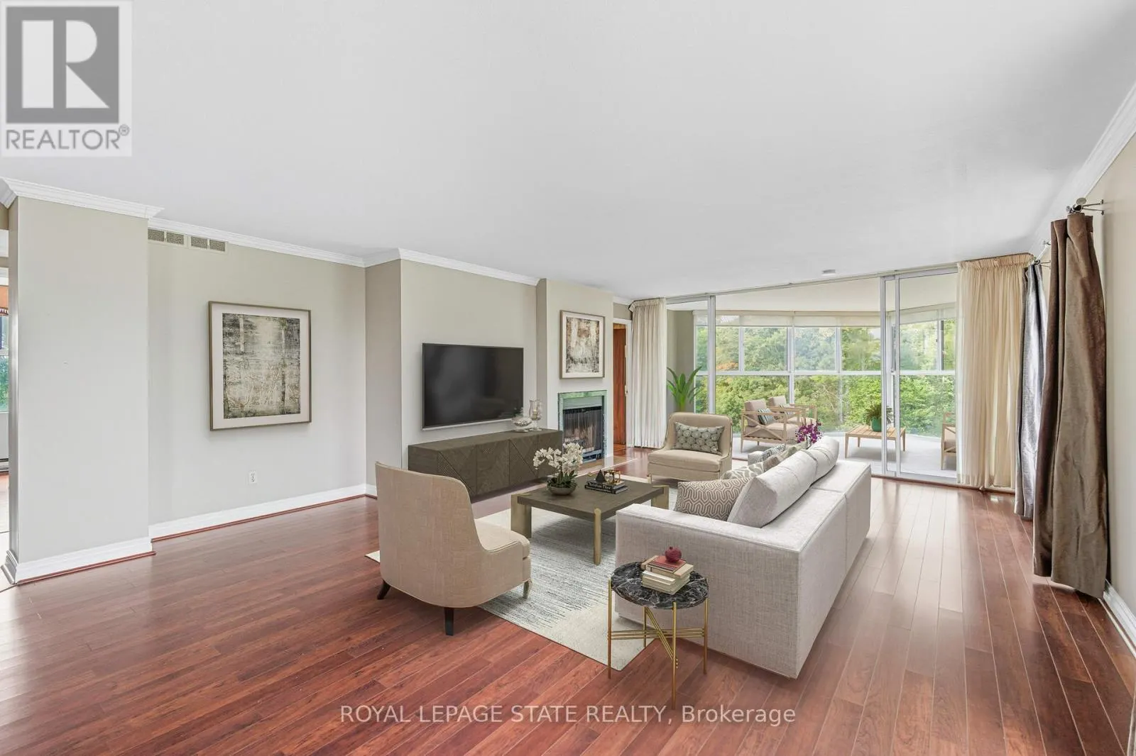 702 - 20 BERKLEY STREET