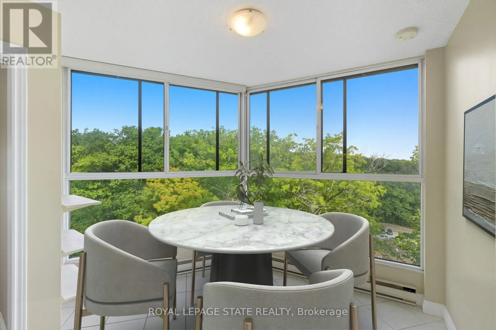 702 - 20 BERKLEY STREET