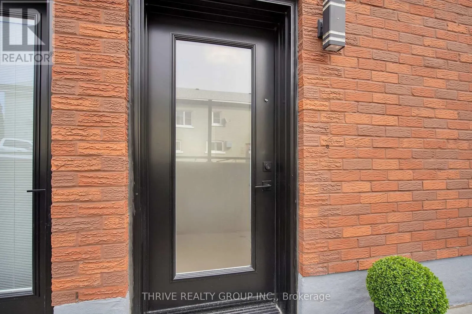 2 - 74 CHURCH STREET, #2