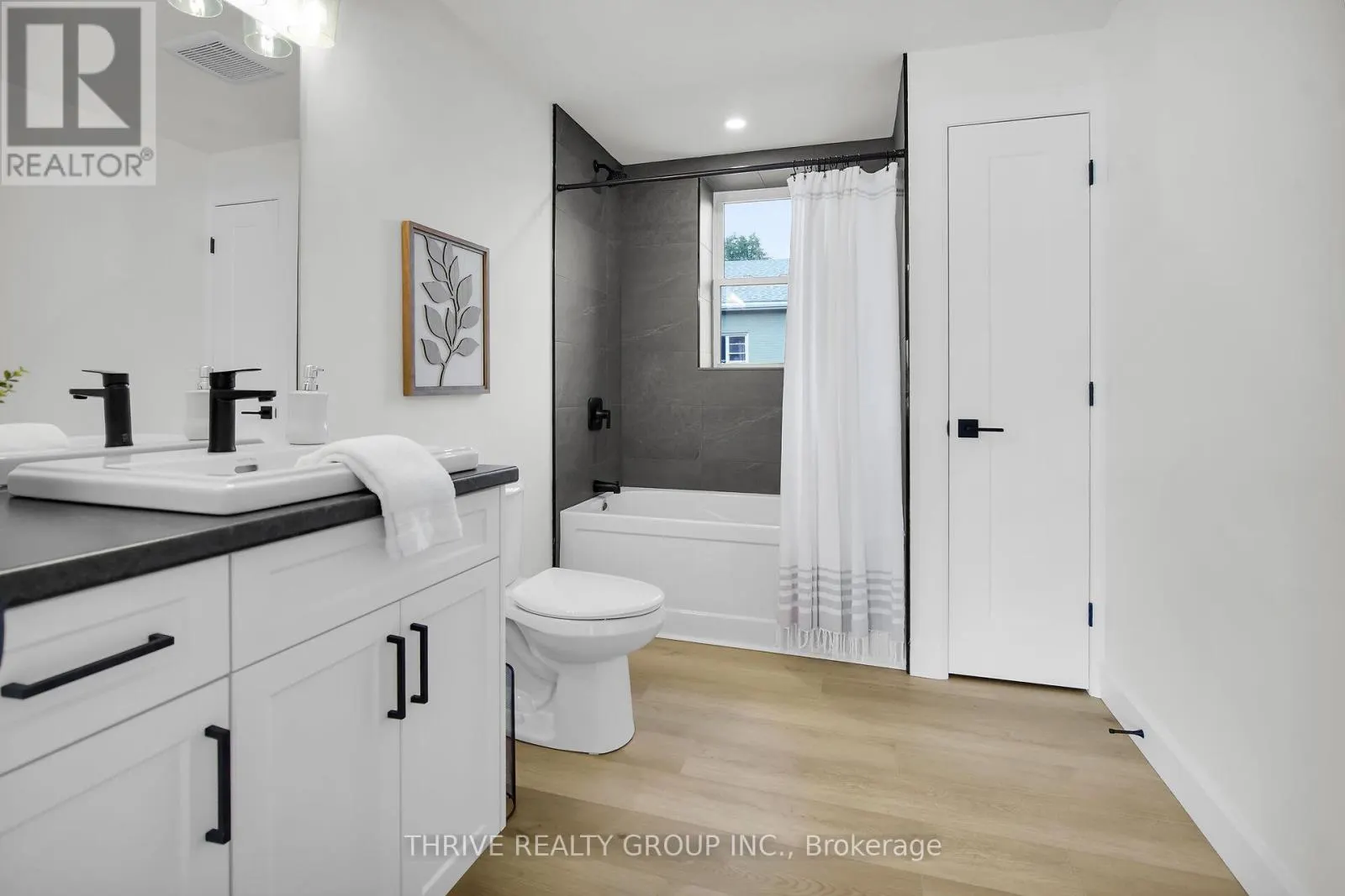 2 - 74 CHURCH STREET, #2