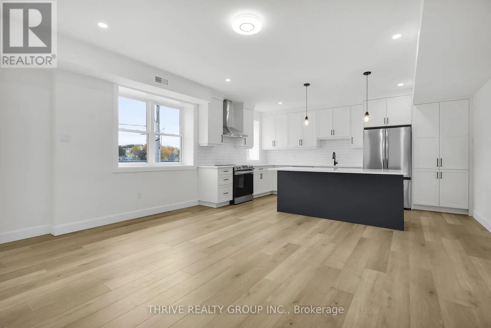 3 - 74 CHURCH STREET, #3