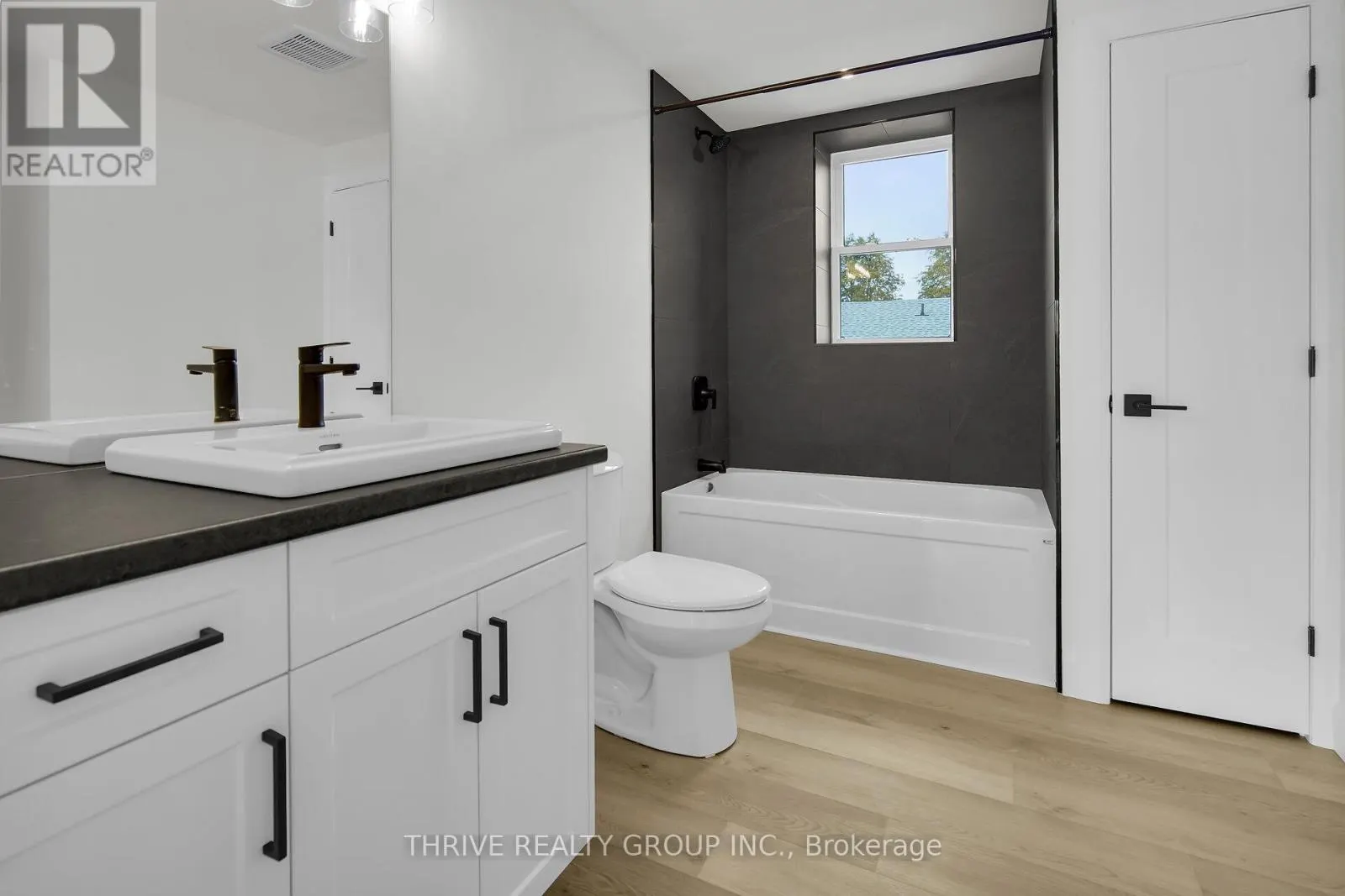 3 - 74 CHURCH STREET, #3