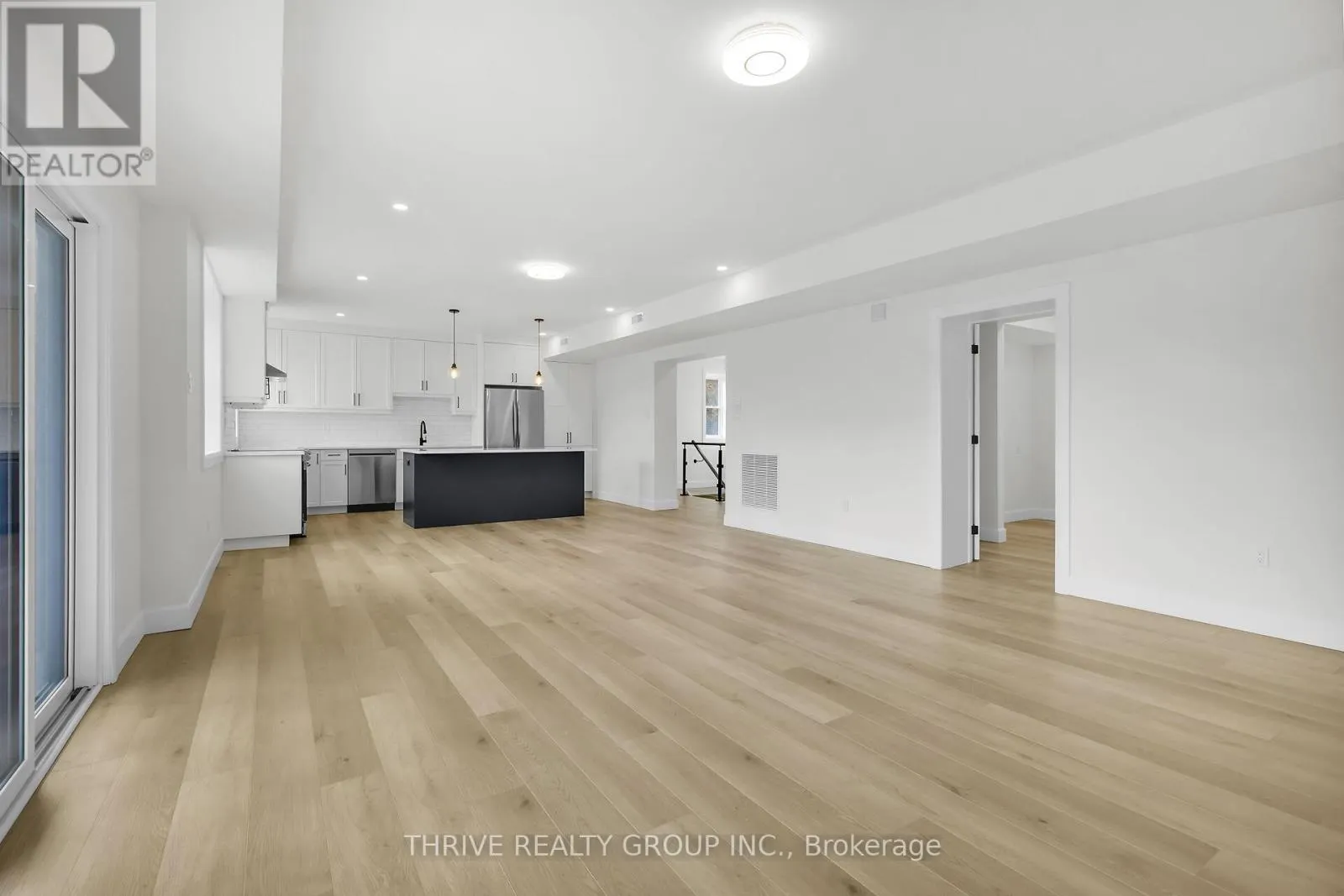 3 - 74 CHURCH STREET, #3