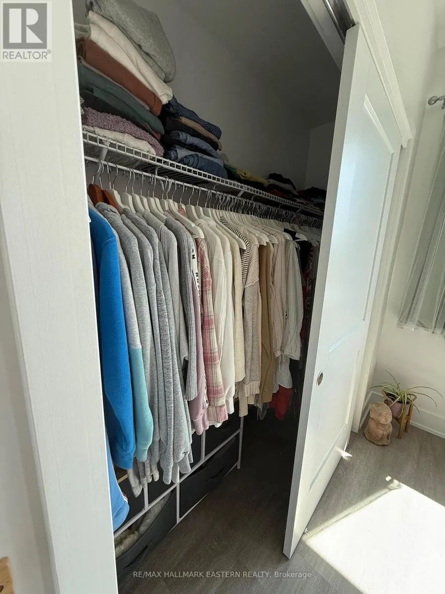 4 - 19 WEST STREET N, #4