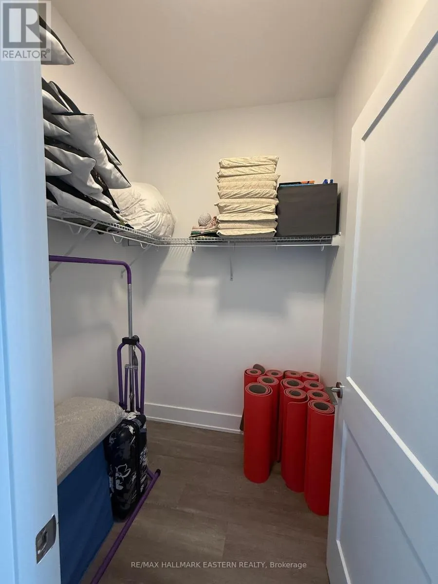 4 - 19 WEST STREET N, #4