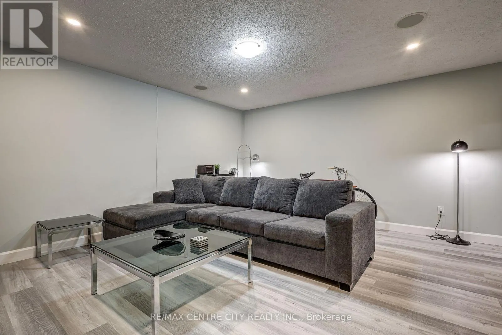 5 - 1443 HURON STREET, #5