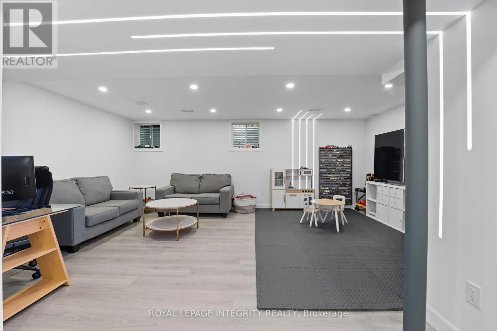 347 WILLOW ASTER CIRCLE