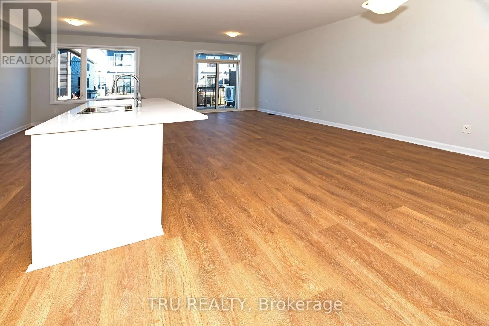 517 WOODLILY PRIVATE