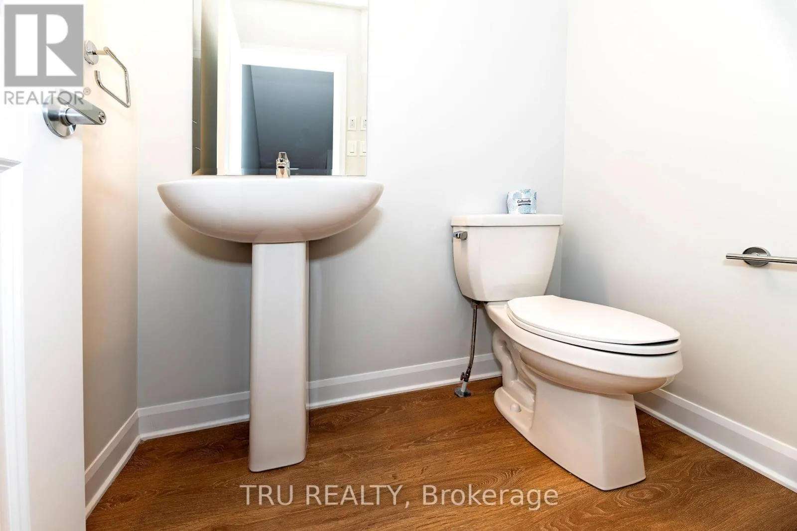 517 WOODLILY PRIVATE