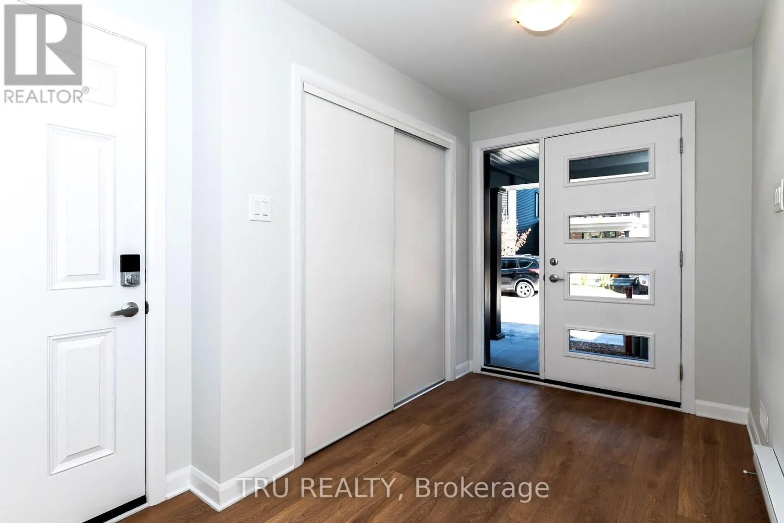 517 WOODLILY PRIVATE