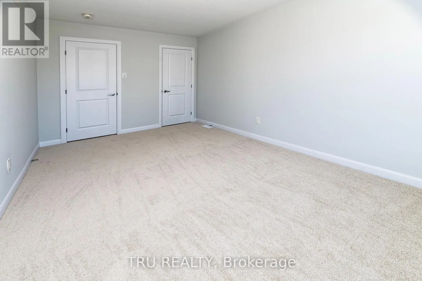 517 WOODLILY PRIVATE