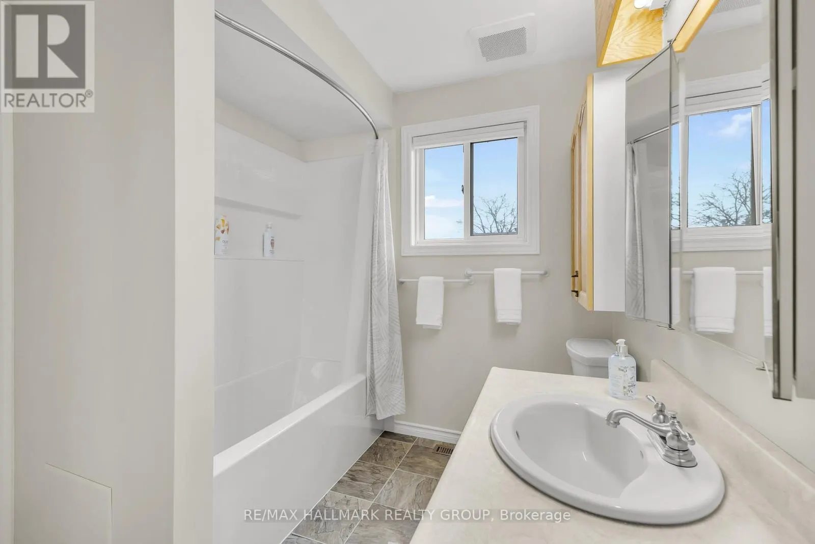 336 MCEACHERN CRESCENT