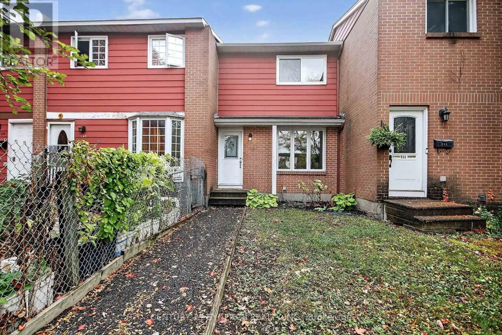 928 MEADOWLANDS DRIVE