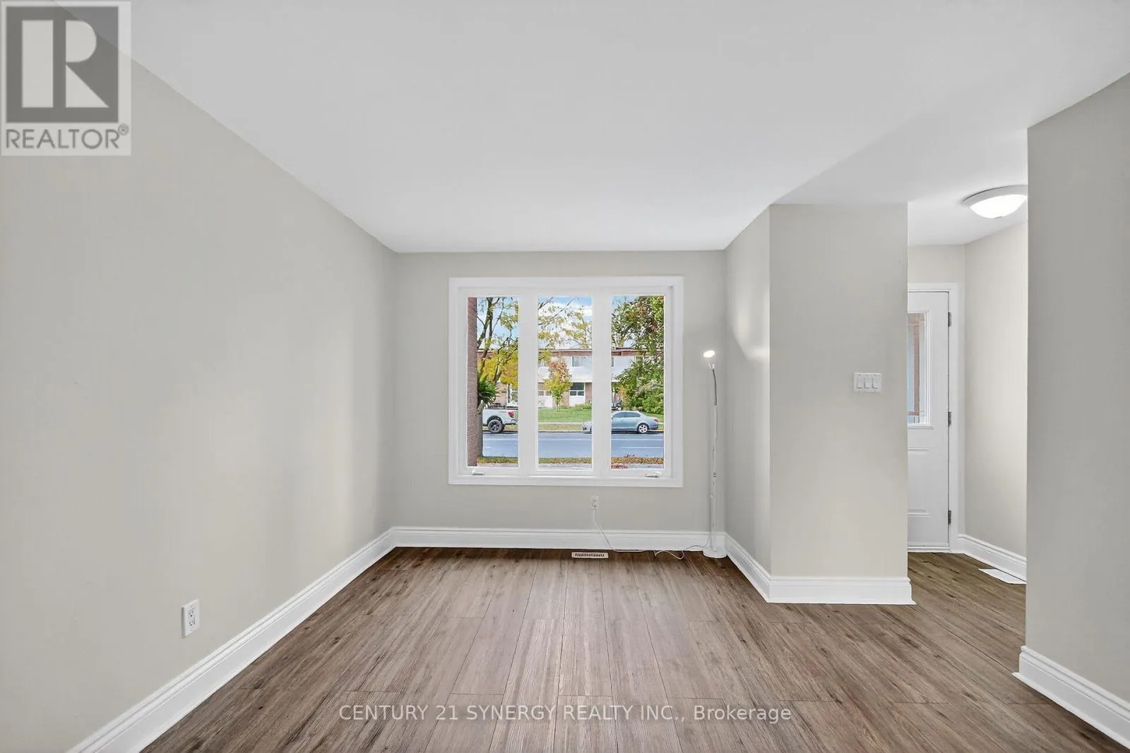 928 MEADOWLANDS DRIVE