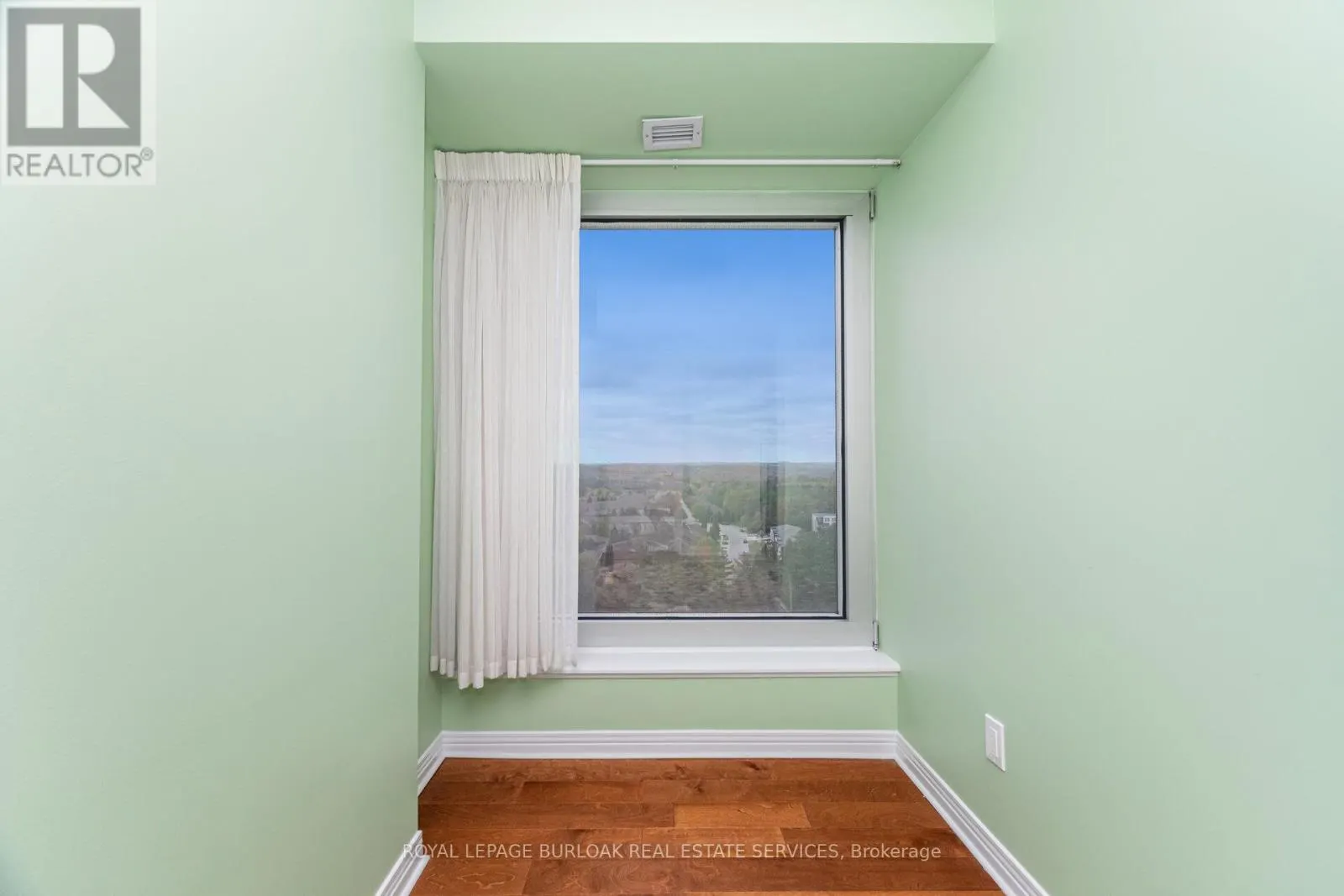 1602 - 190 HESPELER ROAD