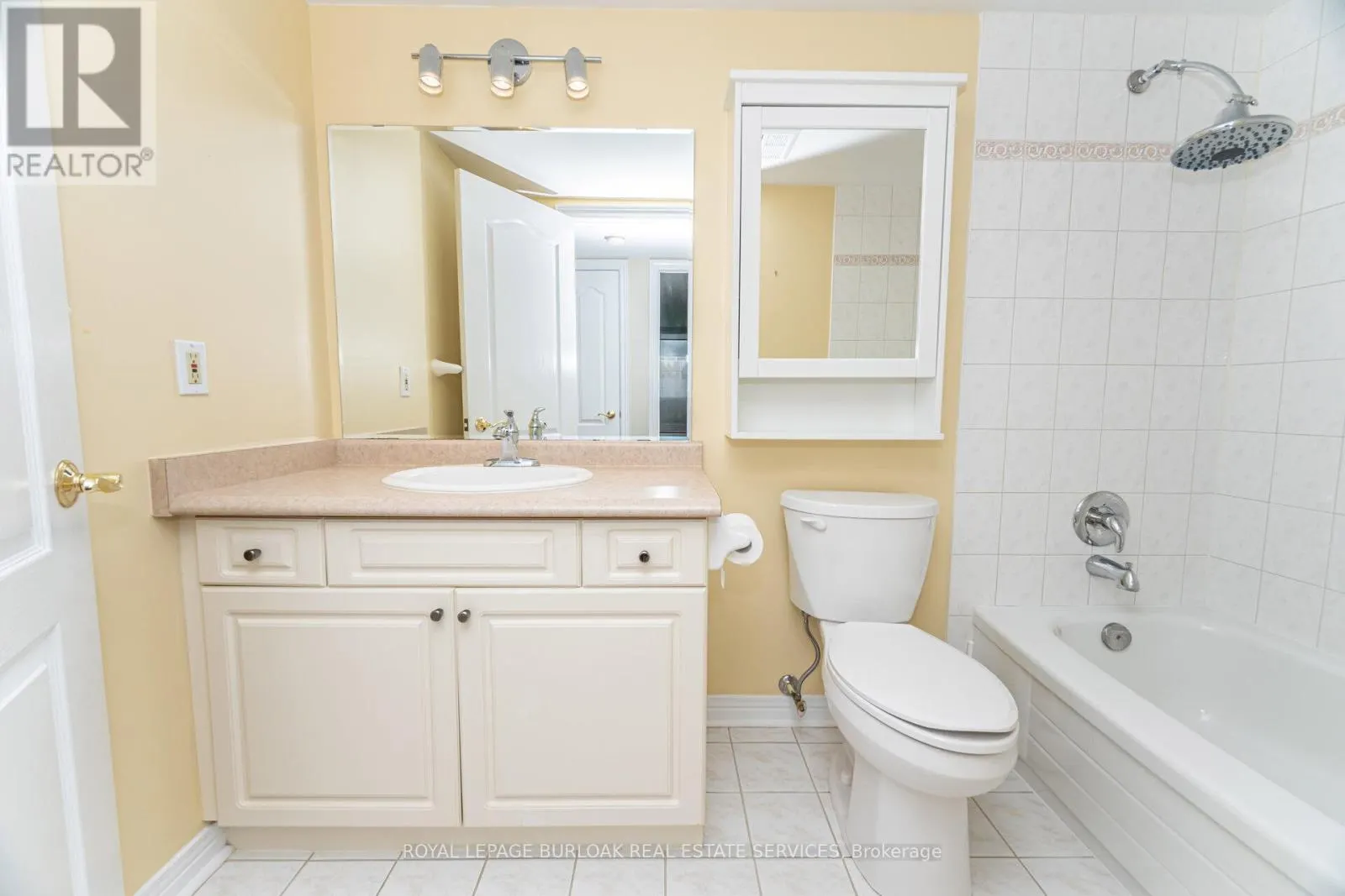 1602 - 190 HESPELER ROAD