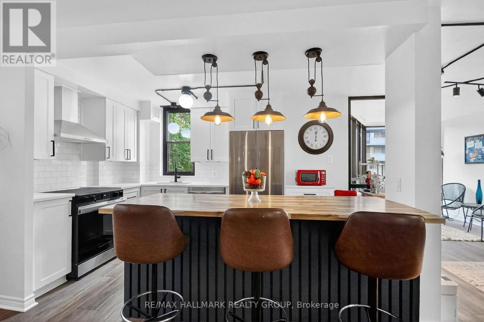 510 - 2871 RICHMOND ROAD