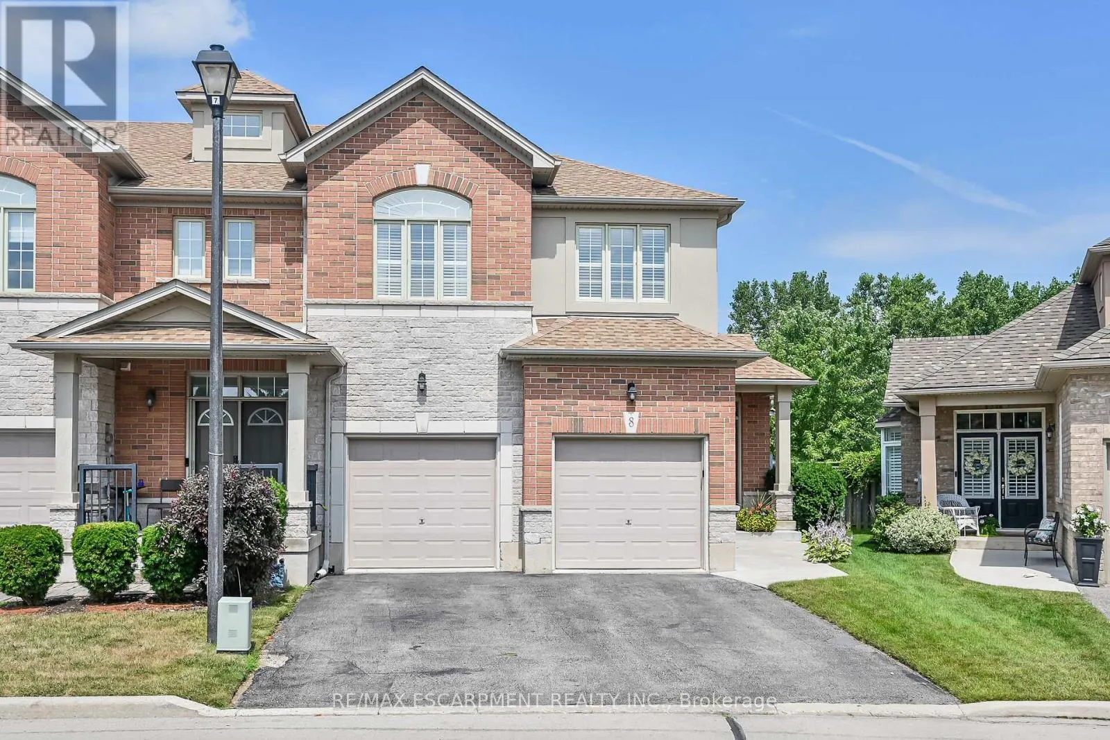 8 - 99 PANABAKER DRIVE