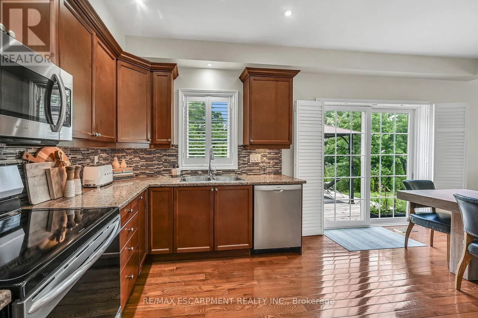 8 - 99 PANABAKER DRIVE