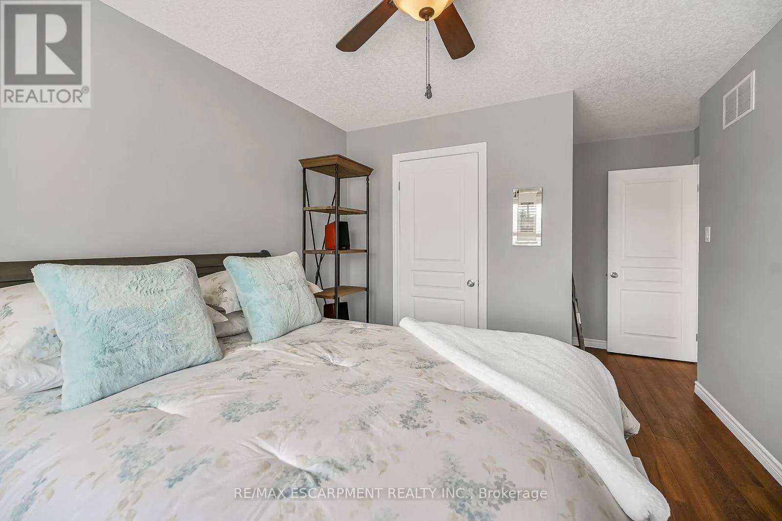 8 - 99 PANABAKER DRIVE