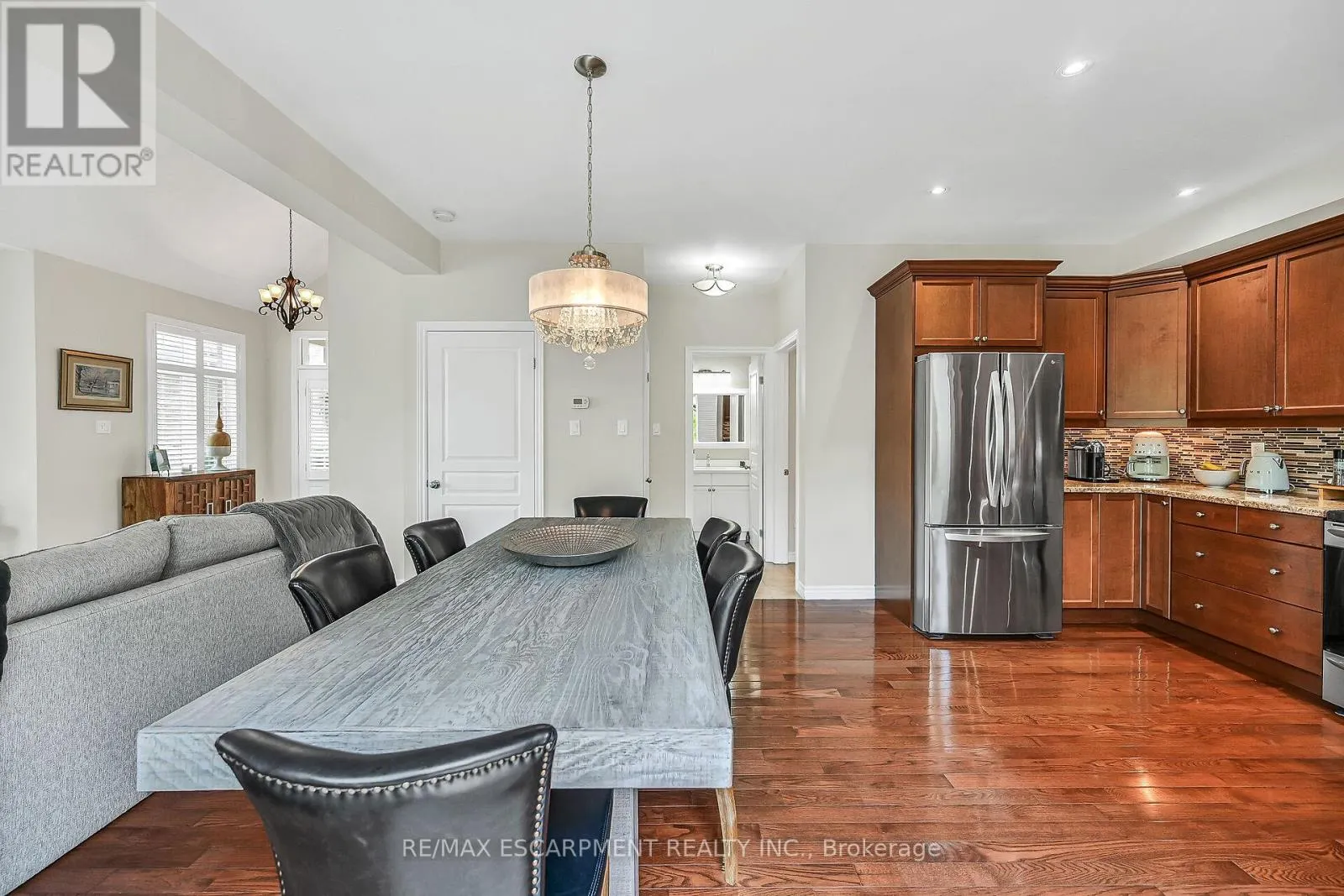 8 - 99 PANABAKER DRIVE