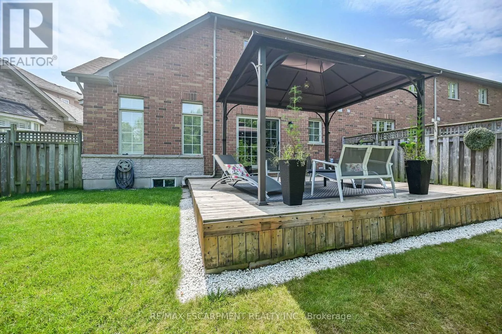 8 - 99 PANABAKER DRIVE