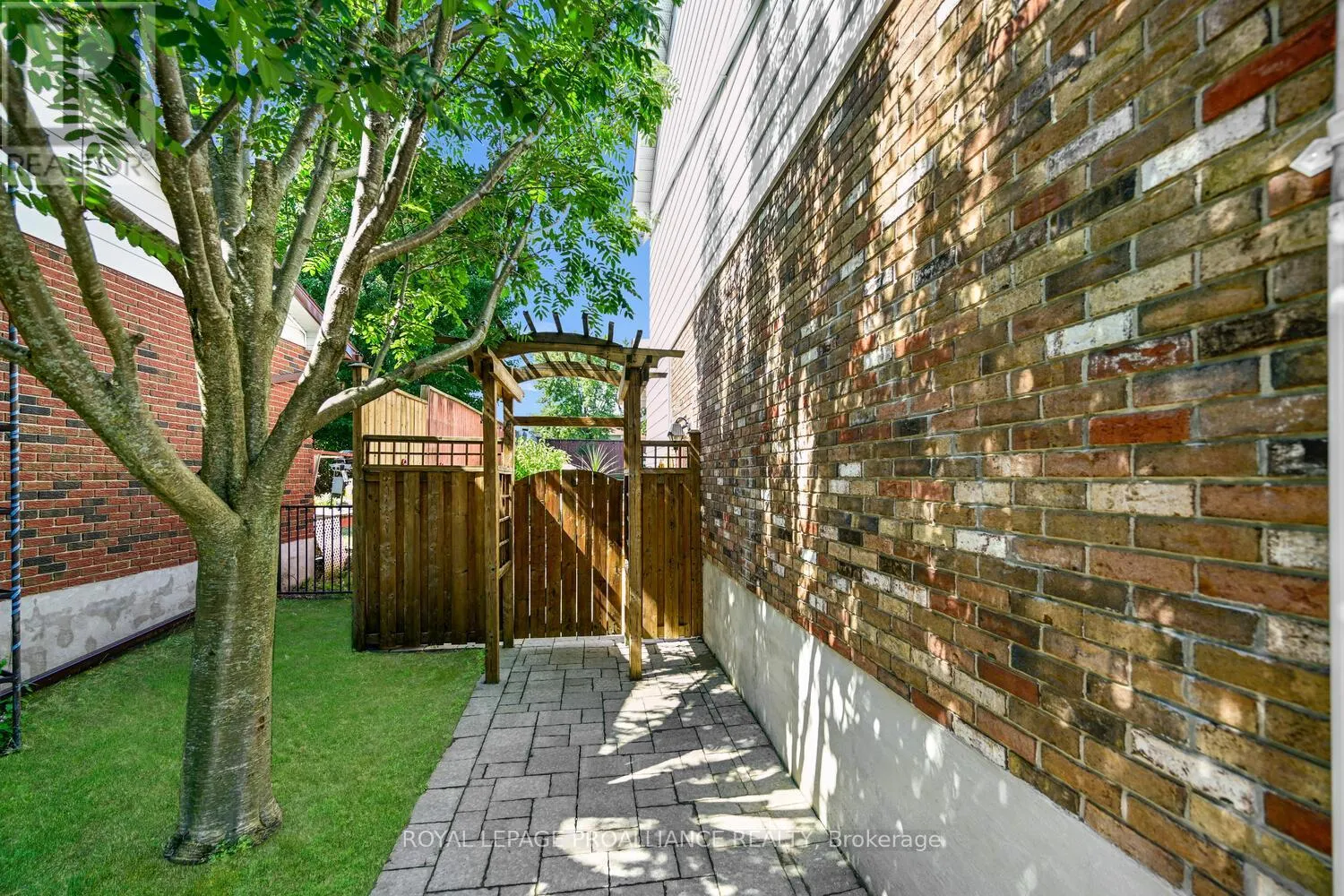 1346 BRIARWOOD DRIVE