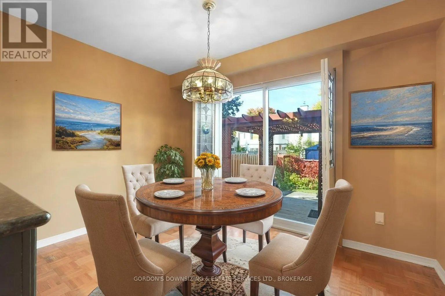 30 CHICKASAW CRESCENT