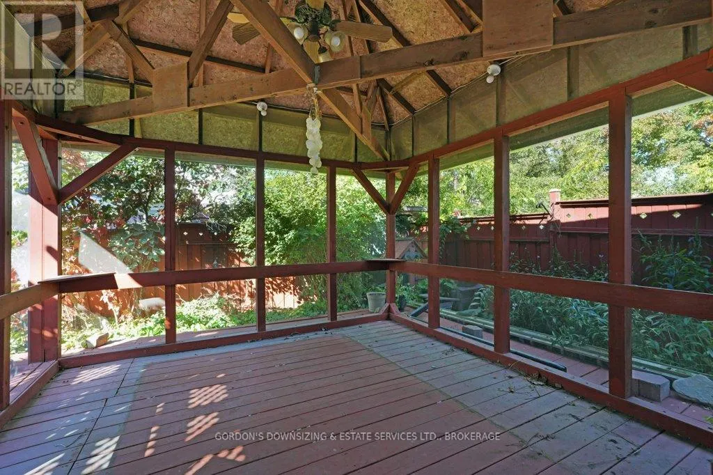 30 CHICKASAW CRESCENT