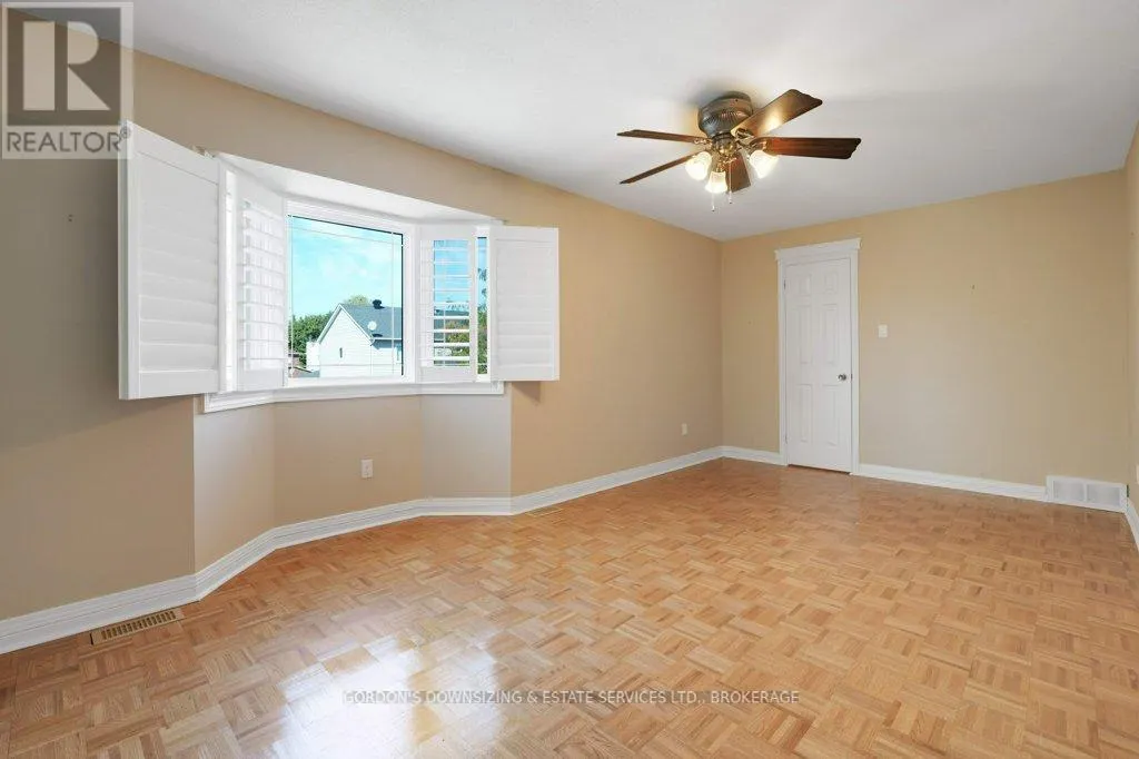 30 CHICKASAW CRESCENT