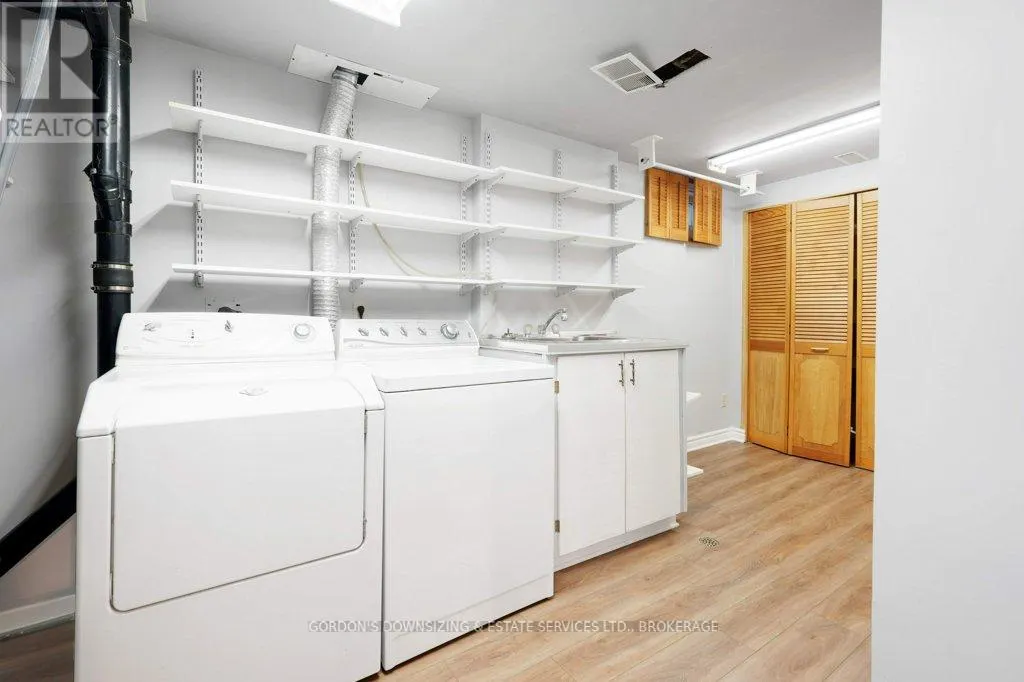 30 CHICKASAW CRESCENT