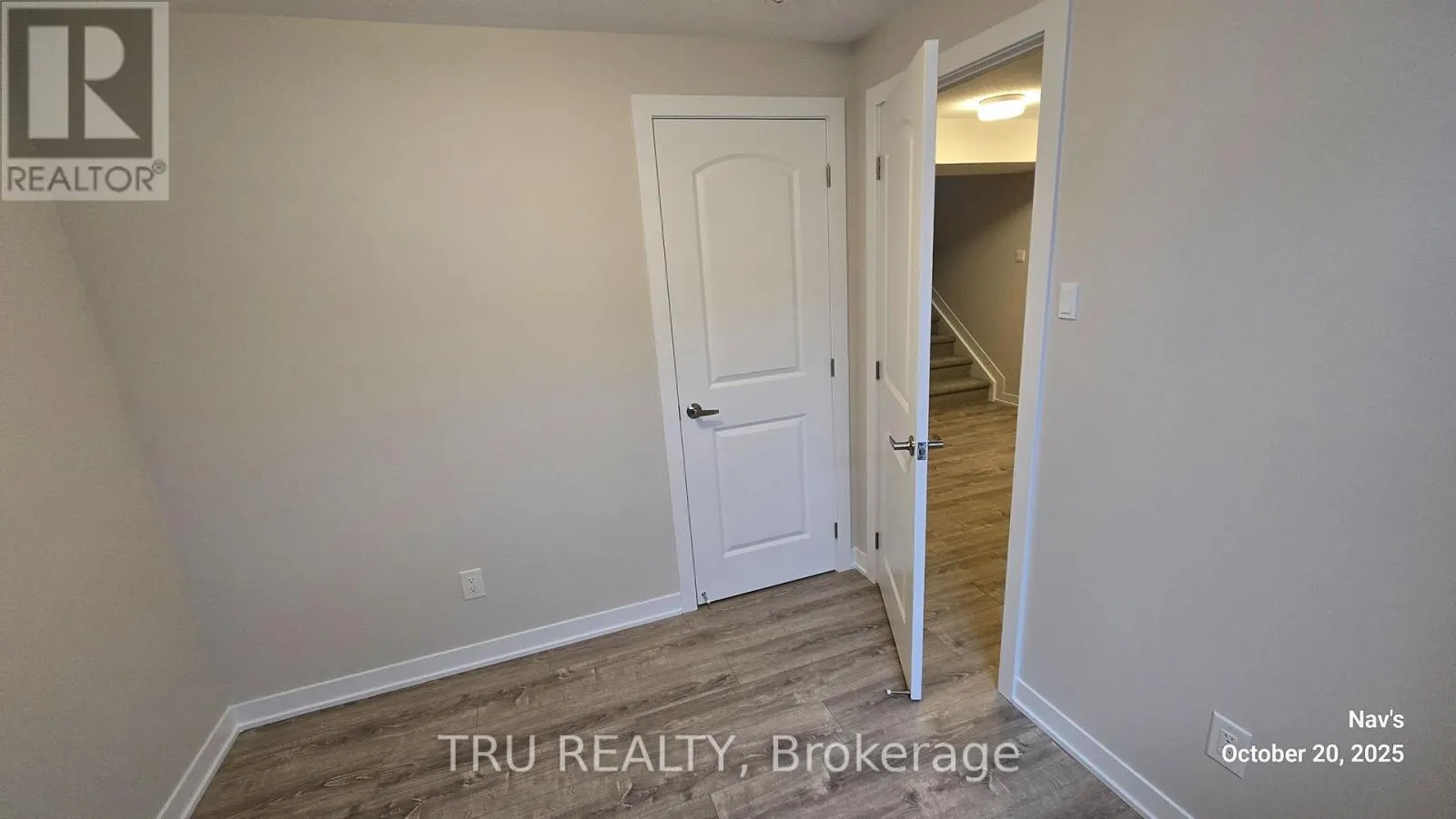 887 ANDESITE TERRACE