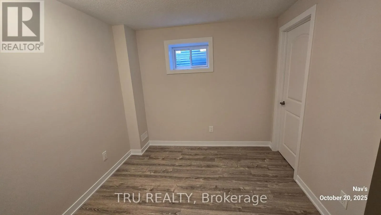 887 ANDESITE TERRACE