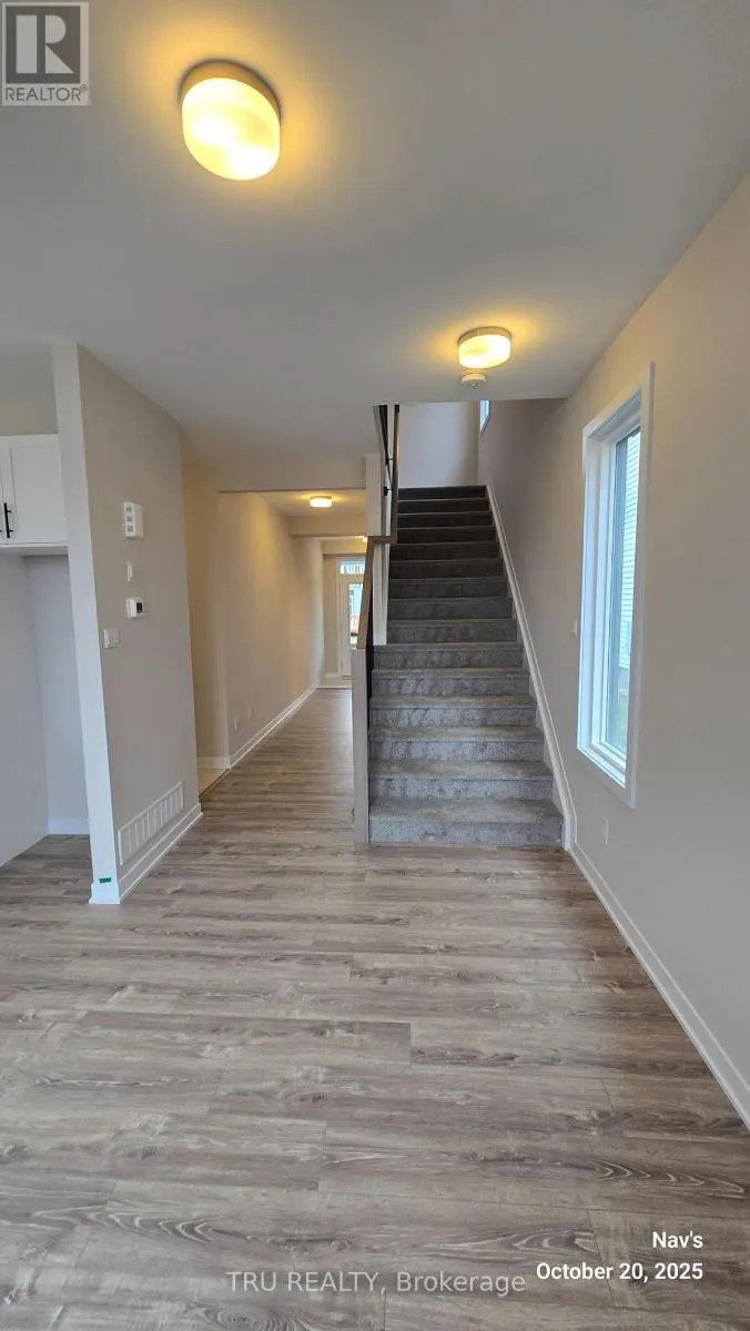 887 ANDESITE TERRACE