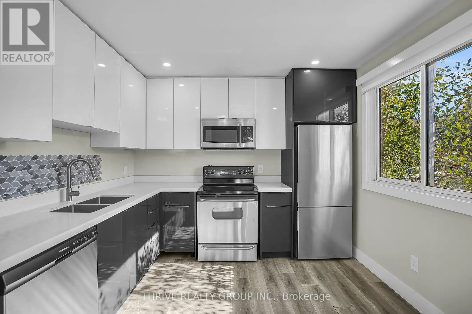 36 - 490 THIRD STREET, #36