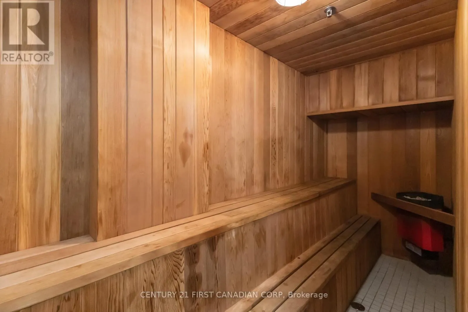 108 - 76 BASE LINE ROAD W, #108