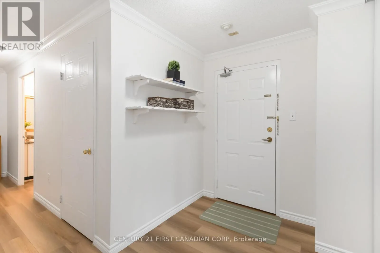 108 - 76 BASE LINE ROAD W, #108