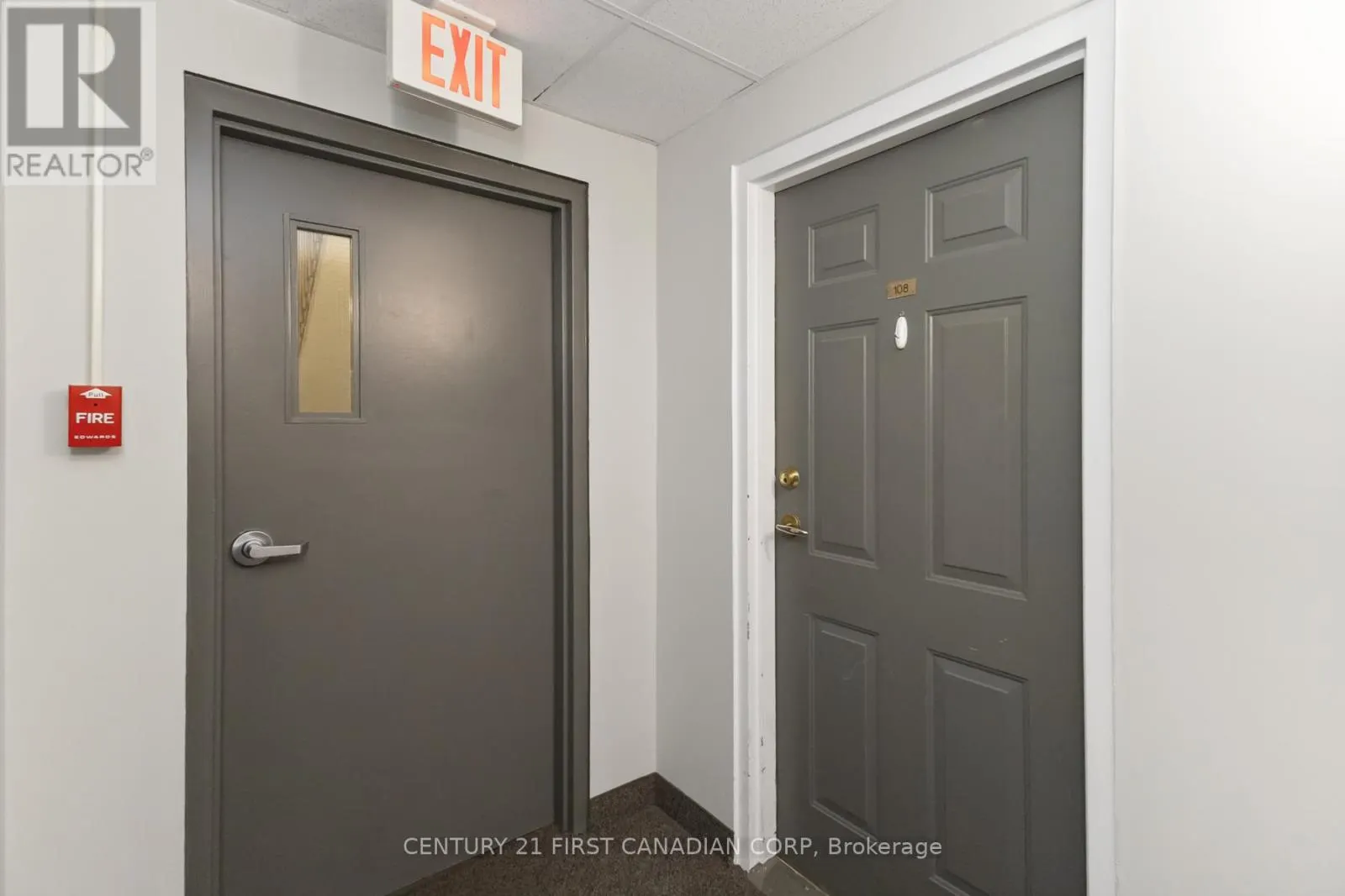 108 - 76 BASE LINE ROAD W, #108