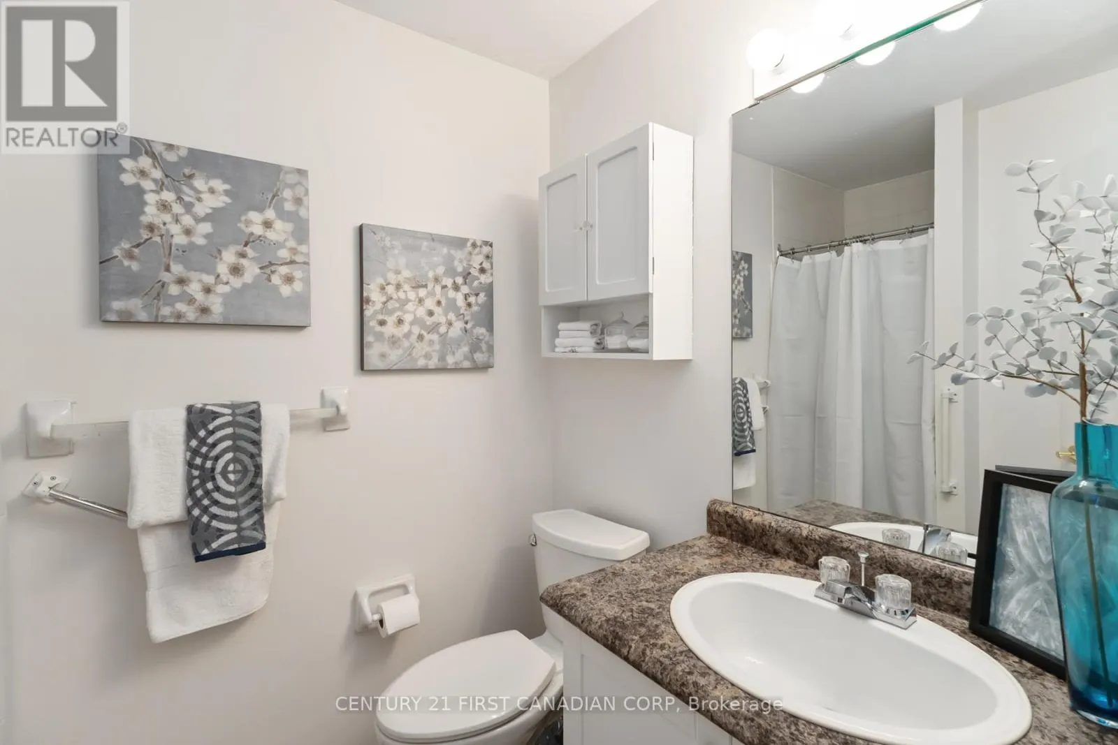 108 - 76 BASE LINE ROAD W, #108