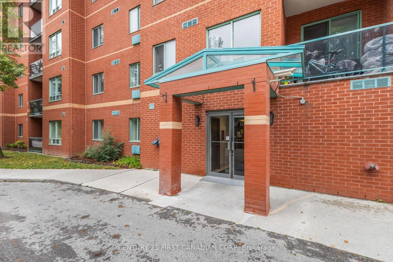 108 - 76 BASE LINE ROAD W, #108