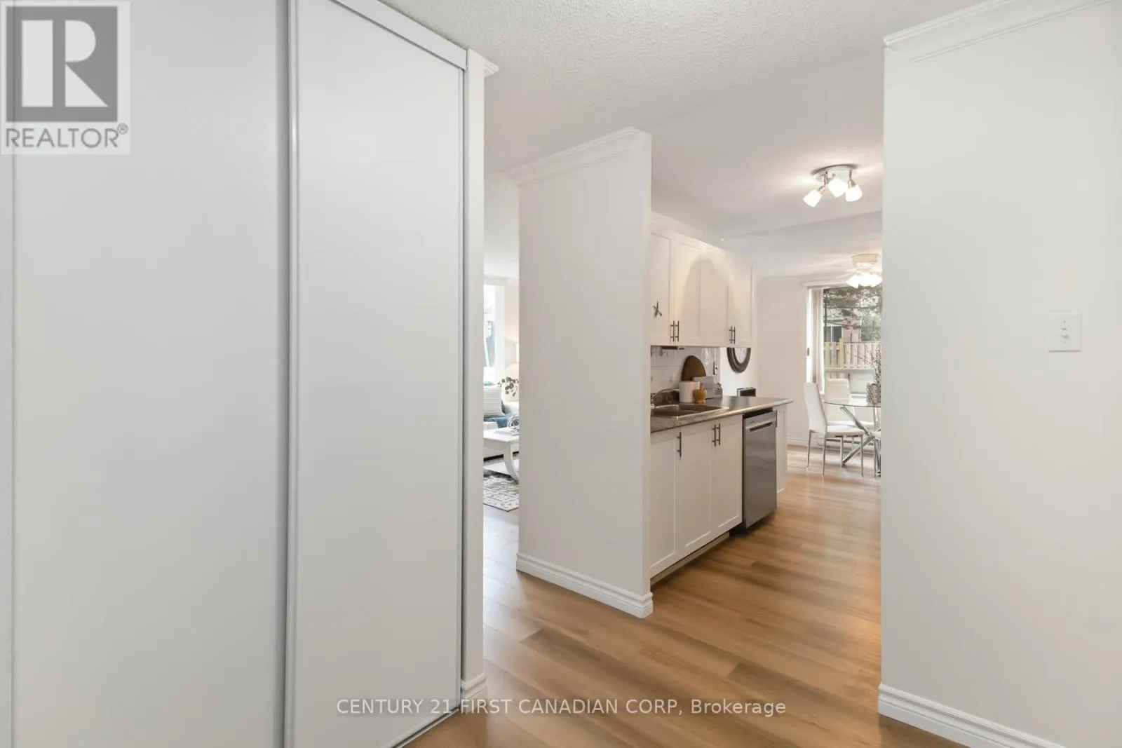 108 - 76 BASE LINE ROAD W, #108